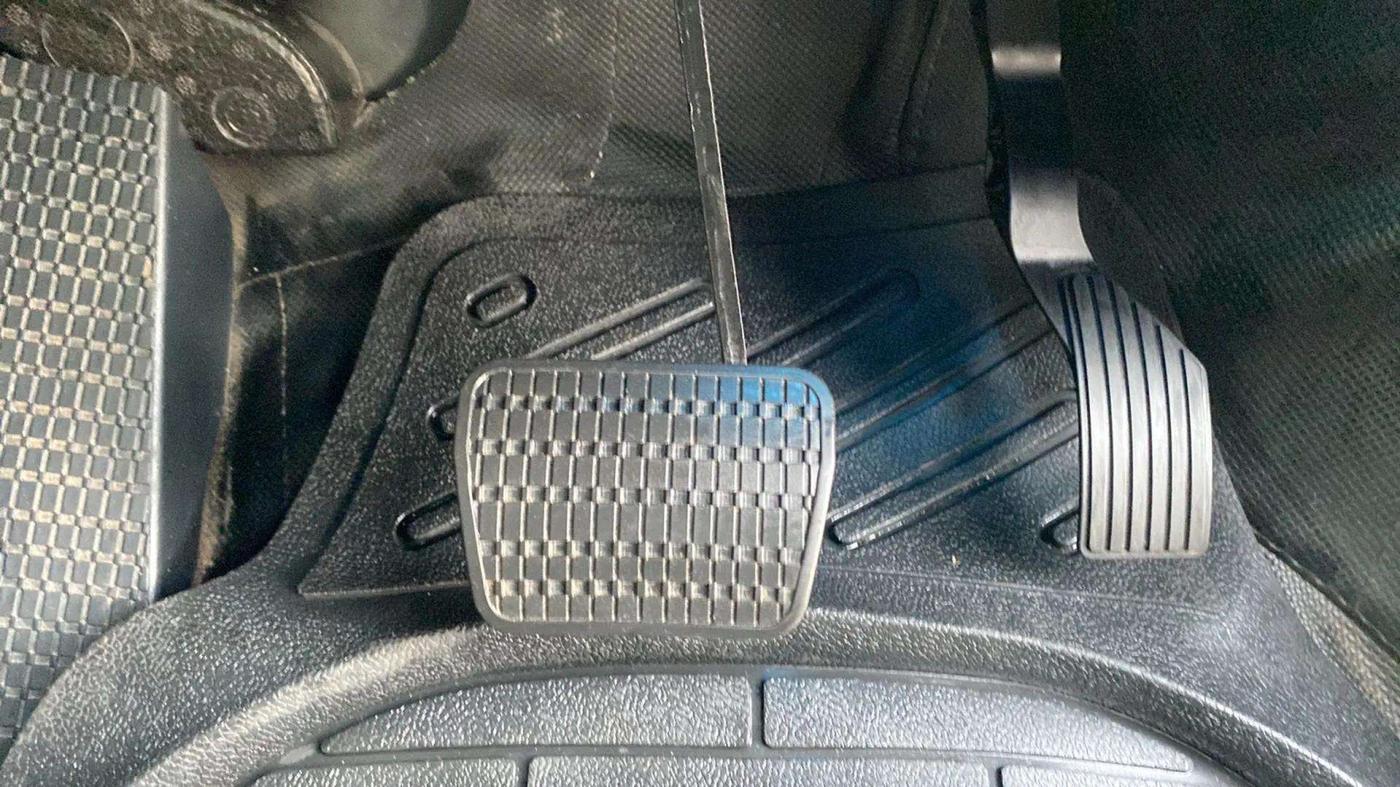 2023 Tata ALTROZ XZA PLUS, Petrol, Automatic, 14,704 km, Pedals