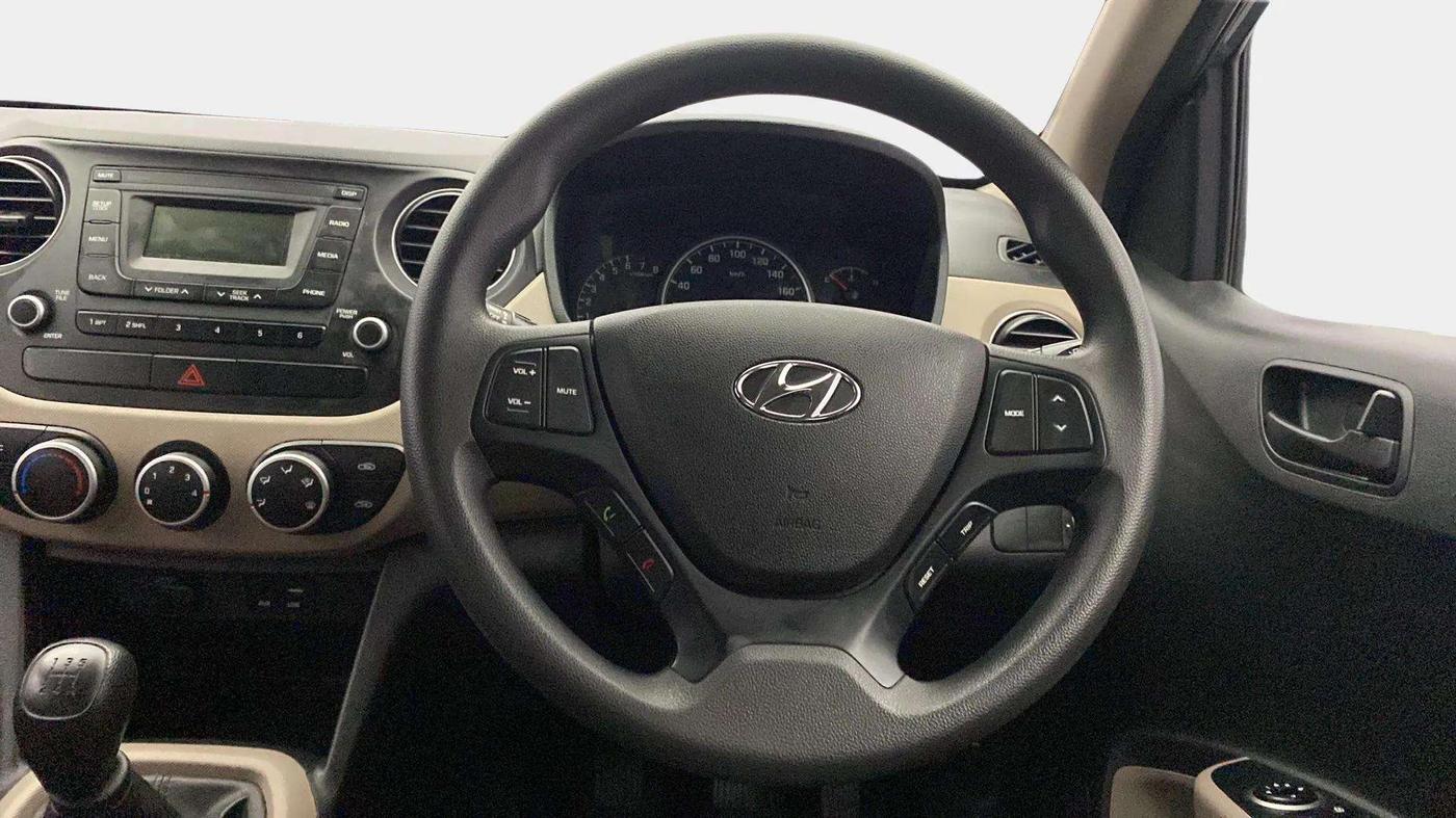 2019 Hyundai Grand i10 MAGNA 1.2 KAPPA VTVT, Petrol, Manual, 38,684 km, Steering Wheel Close Up