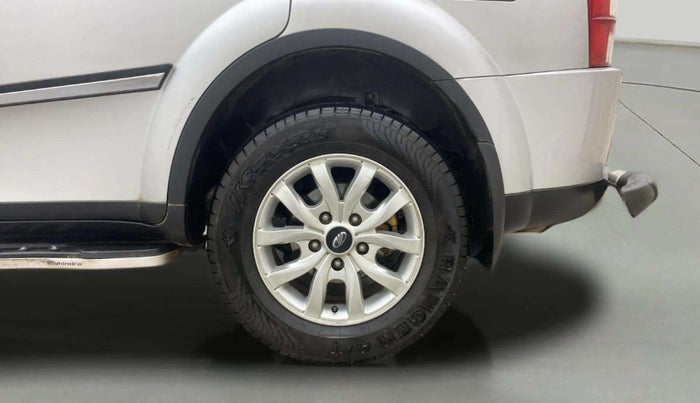 2016 Mahindra XUV500 W8, Diesel, Manual, 48,563 km, Left Rear Wheel