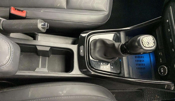 2024 Tata ALTROZ  XZA Plus Sunroof Dark Edition, Petrol, Automatic, 14,084 km, Gear Lever