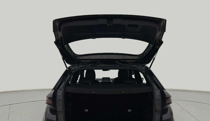2024 Tata ALTROZ  XZA Plus Sunroof Dark Edition, Petrol, Automatic, 14,084 km, Boot Door Open