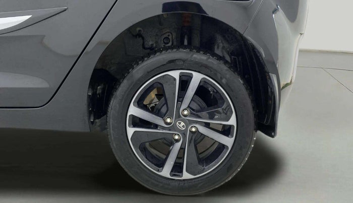 2024 Tata ALTROZ  XZA Plus Sunroof Dark Edition, Petrol, Automatic, 14,084 km, Left Rear Wheel
