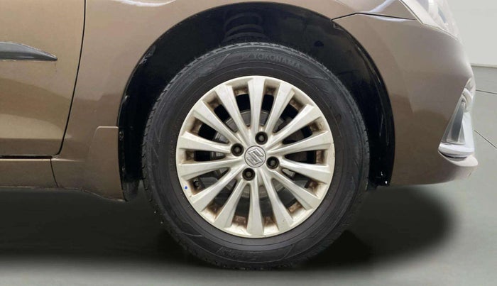 2016 Maruti Ciaz ZXI, Petrol, Manual, 68,846 km, Right Front Wheel