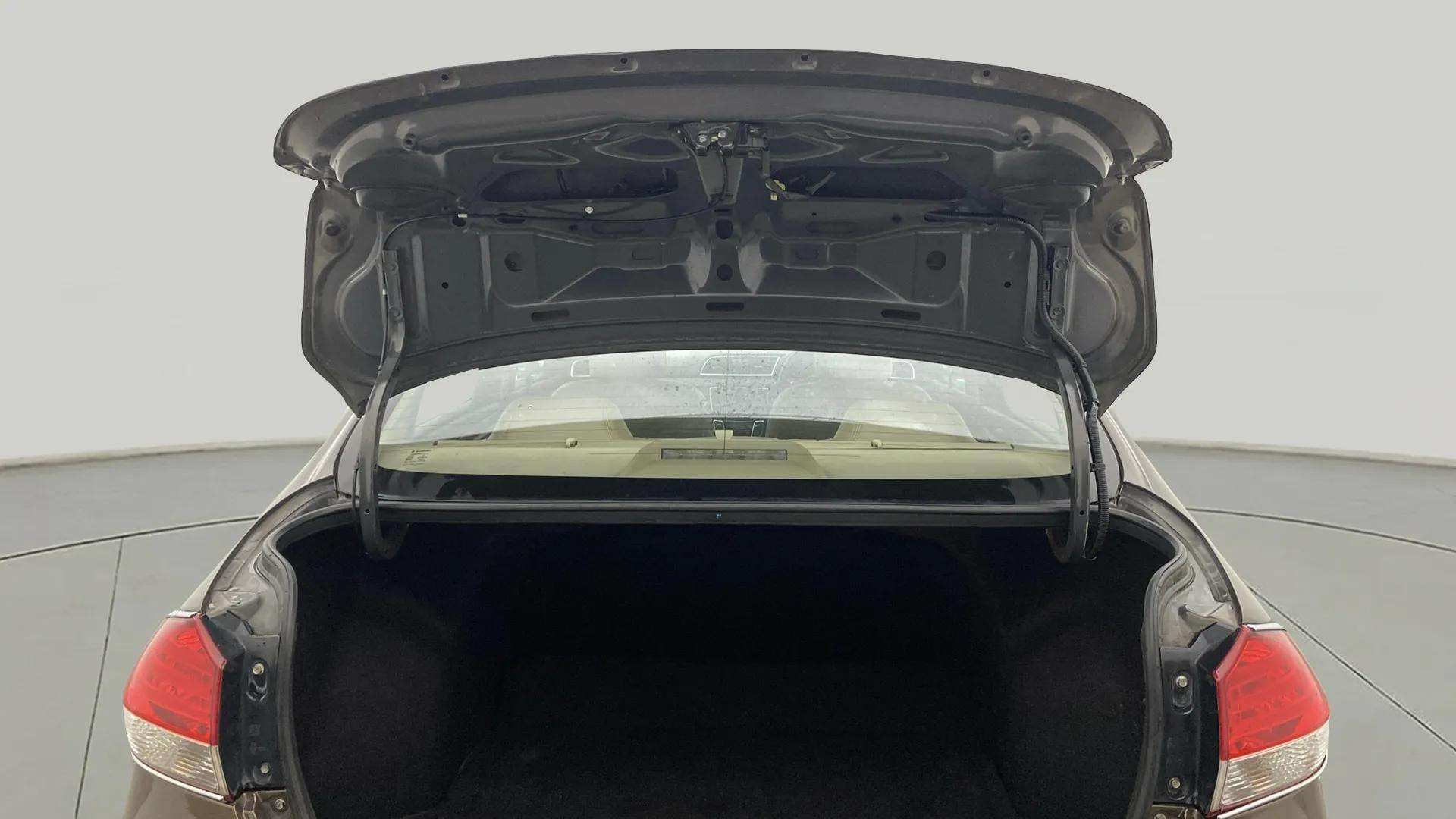 Boot-Open-Top-Half-View-43