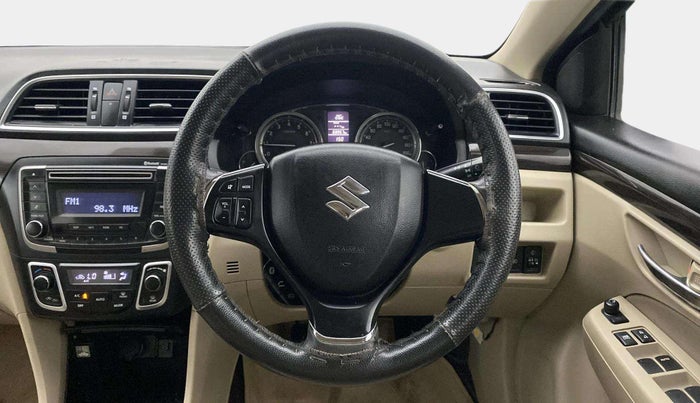 2016 Maruti Ciaz ZXI, Petrol, Manual, 68,846 km, Steering Wheel Close Up