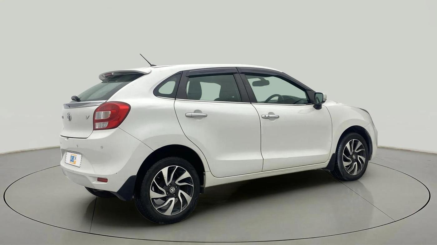 2020 Toyota Glanza V, Petrol, Manual, 17,297 km, Right Back Diagonal