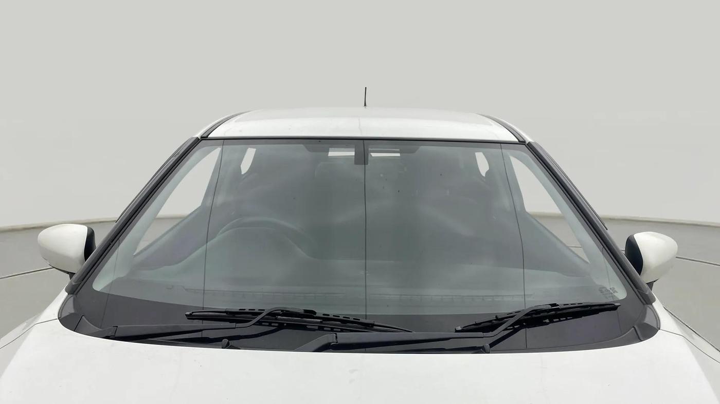 2020 Toyota Glanza V, Petrol, Manual, 17,297 km, Front Windshield