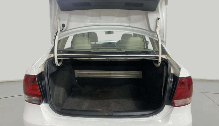 2013 Volkswagen Vento HIGHLINE 1.6 MPI, Petrol, Manual, 59,856 km, Boot Open Zoomed View