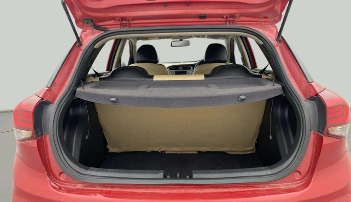 2019 Hyundai Elite i20 SPORTZ PLUS 1.2, Petrol, Manual, 35,560 km, Boot Inside