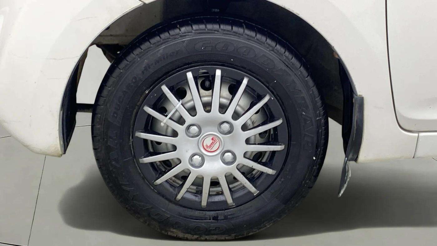 2013 Hyundai Eon D-LITE+, Petrol, Manual, 42,916 km, Left Front Wheel