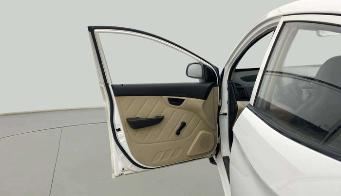 2013 Hyundai Eon D-LITE+, Petrol, Manual, 42,815 km, LHS Front Door
