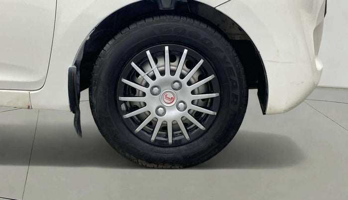 2013 Hyundai Eon D-LITE+, Petrol, Manual, 42,815 km, Right Front Wheel