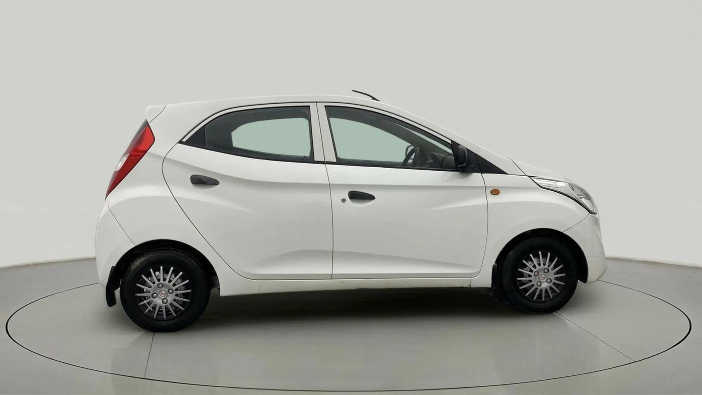 2013 Hyundai Eon D-LITE+, Petrol, Manual, 42,916 km, Right Side View