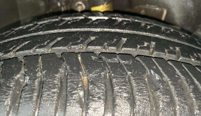 2018 Ford Ecosport TITANIUM 1.5L DIESEL, Diesel, Manual, 40,923 km, Right Front Tyre Tread