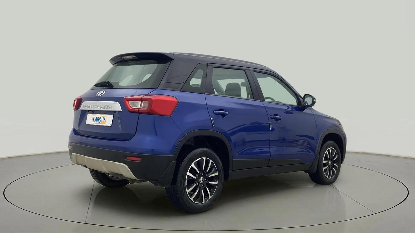 2021 Toyota URBAN CRUISER PREMIUM GRADE MT DUAL TONE, Petrol, Manual, 38,133 km, Right Back Diagonal