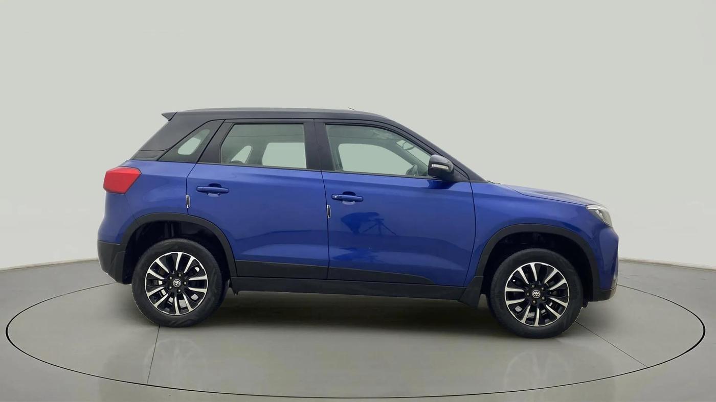 2021 Toyota URBAN CRUISER PREMIUM GRADE MT DUAL TONE, Petrol, Manual, 38,133 km, Right Side View