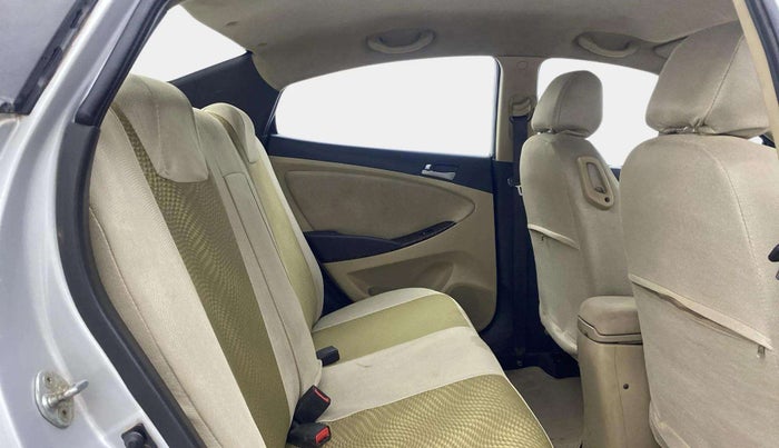 2016 Hyundai Verna 1.6 VTVT SX AT, Petrol, Automatic, 1,11,452 km, Right Side Rear Door Cabin