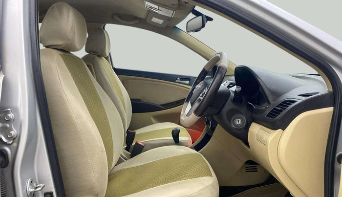 2016 Hyundai Verna 1.6 VTVT SX AT, Petrol, Automatic, 1,11,452 km, Right Side Front Door Cabin