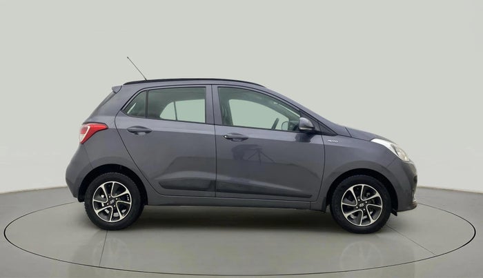 2018 Hyundai Grand i10 SPORTZ AT 1.2 KAPPA VTVT, Petrol, Automatic, 27,491 km, Right Side View