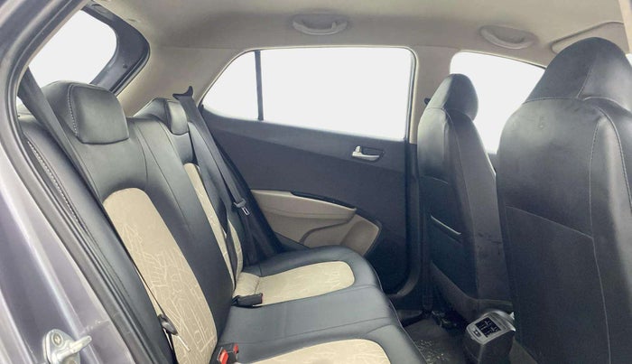 2018 Hyundai Grand i10 SPORTZ AT 1.2 KAPPA VTVT, Petrol, Automatic, 27,491 km, Right Side Rear Door Cabin