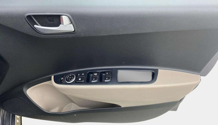 2018 Hyundai Grand i10 SPORTZ AT 1.2 KAPPA VTVT, Petrol, Automatic, 27,491 km, Driver Side Door Panels Control