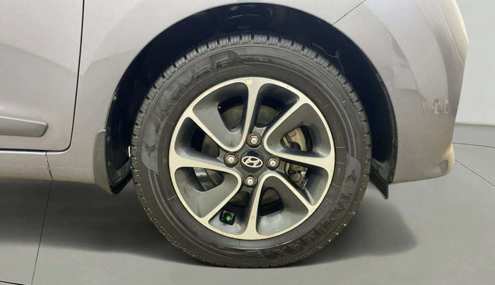 2018 Hyundai Grand i10 SPORTZ AT 1.2 KAPPA VTVT, Petrol, Automatic, 27,491 km, Right Front Wheel