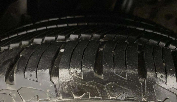 2021 MG HECTOR SHARP 1.5 PETROL CVT, Petrol, Automatic, 63,573 km, Left Front Tyre Tread