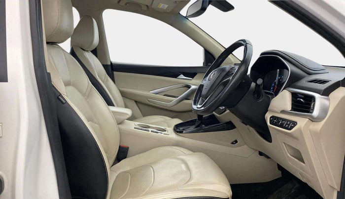 2021 MG HECTOR SHARP 1.5 PETROL CVT, Petrol, Automatic, 63,573 km, Right Side Front Door Cabin