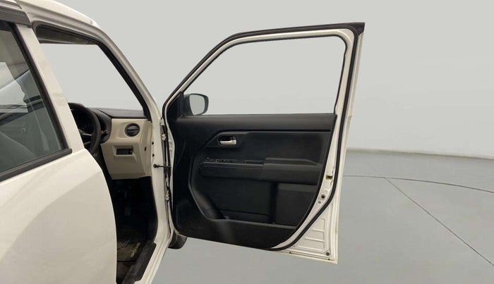 2021 Maruti New Wagon-R VXI (O) 1.0, Petrol, Manual, 37,939 km, RHS Front Door