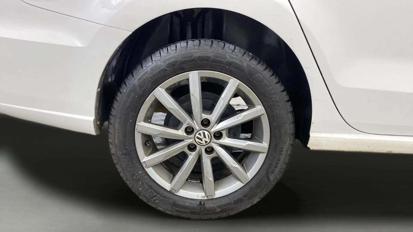 2019 Volkswagen Vento 1.2 TSI HIGHLINE PLUS AT, Petrol, Automatic, 72,748 km, Right Rear Wheel