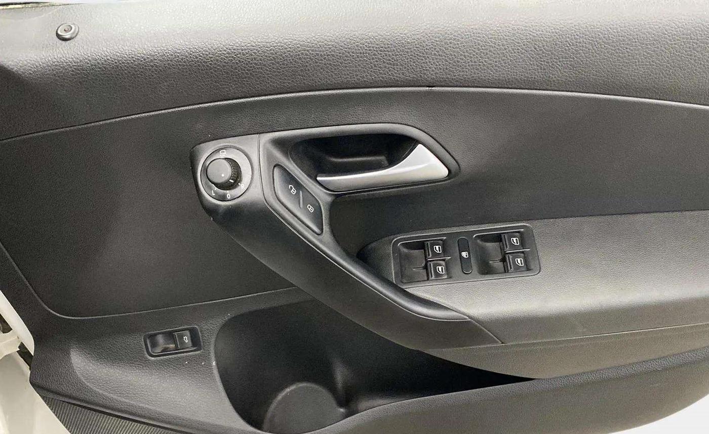 2019 Volkswagen Vento 1.2 TSI HIGHLINE PLUS AT, Petrol, Automatic, 72,748 km, Driver Side Door Panels Control