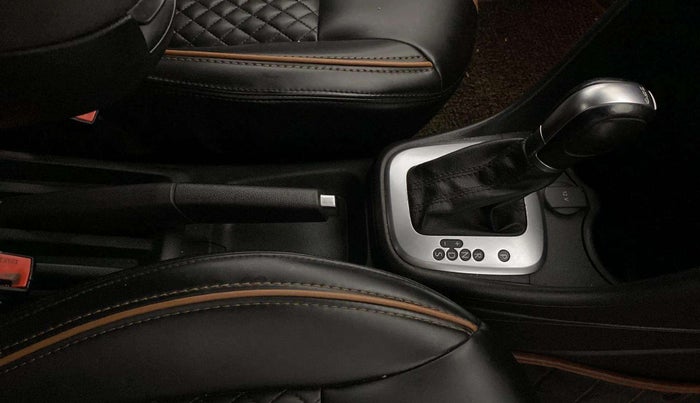 2019 Volkswagen Vento 1.2 TSI HIGHLINE PLUS AT, Petrol, Automatic, 72,748 km, Gear Lever