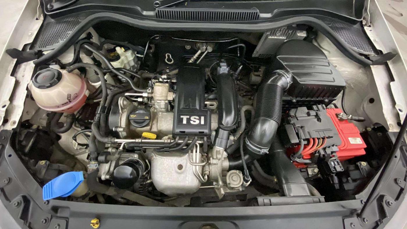 2019 Volkswagen Vento 1.2 TSI HIGHLINE PLUS AT, Petrol, Automatic, 72,748 km, Engine View