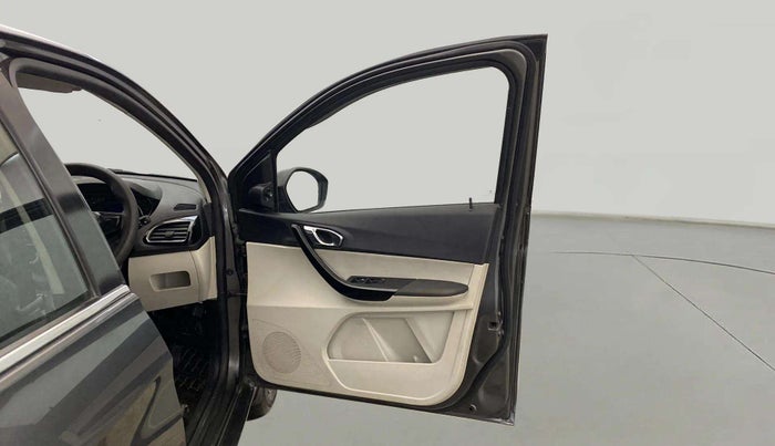2022 Tata TIGOR XZ PLUS CNG, CNG, Manual, 98,109 km, RHS Front Door