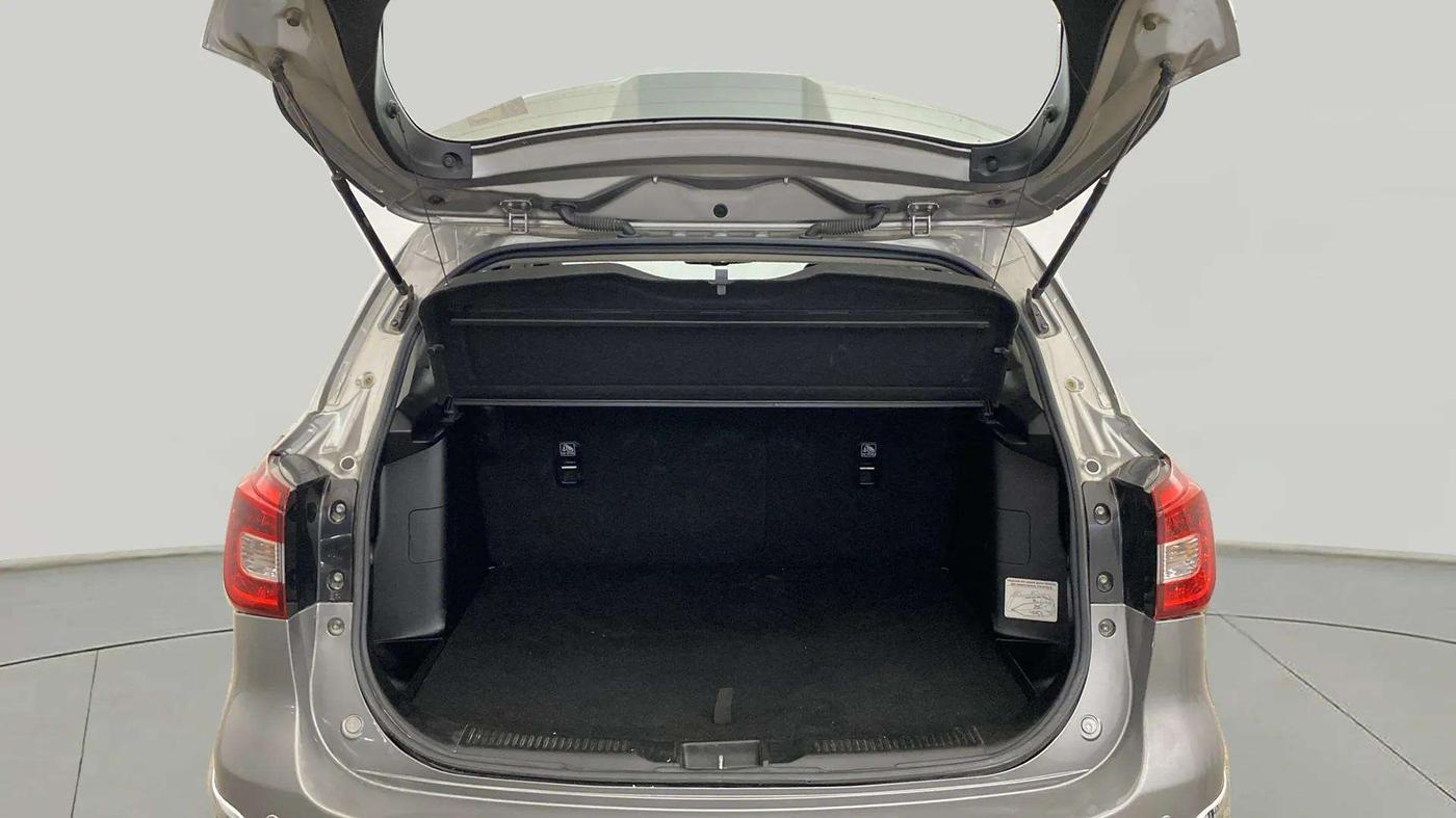 2021 Maruti S Cross ALPHA 1.5, Petrol, Manual, 59,710 km, Boot Inside