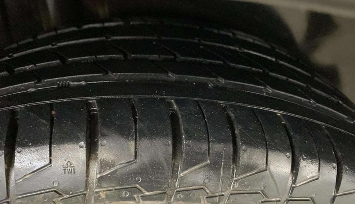 2021 Maruti S Cross ALPHA 1.5, Petrol, Manual, 59,710 km, Right Rear Tyre Tread