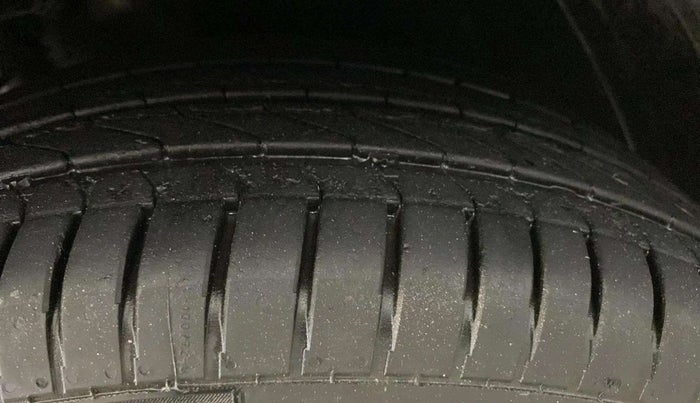 2020 KIA SONET GTX PLUS 1.0 DCT, Petrol, Automatic, 57,522 km, Right Front Tyre Tread
