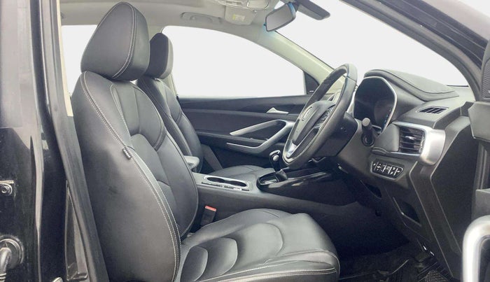 2019 MG HECTOR SHARP 1.5 DCT PETROL, Petrol, Automatic, 24,028 km, Right Side Front Door Cabin