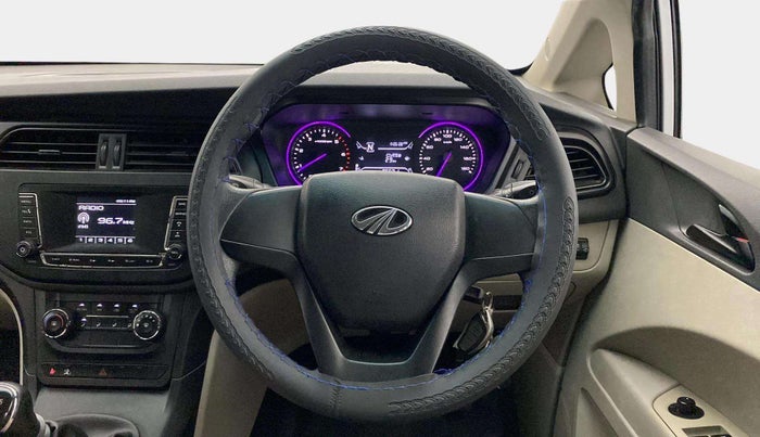 2018 Mahindra MARAZZO M4 7 STR, Diesel, Manual, 86,471 km, Steering Wheel Close Up