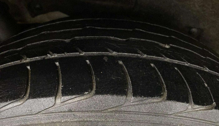 2018 Mahindra MARAZZO M4 7 STR, Diesel, Manual, 86,471 km, Right Rear Tyre Tread