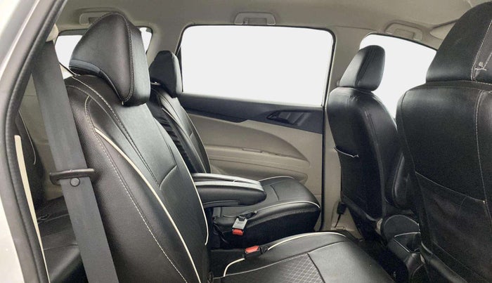 2018 Mahindra MARAZZO M4 7 STR, Diesel, Manual, 86,471 km, Right Side Rear Door Cabin