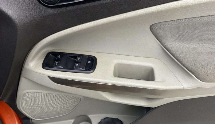 2015 Ford Ecosport TITANIUM 1.5L PETROL AT, Petrol, Automatic, 1,03,172 km, Driver Side Door Panels Control