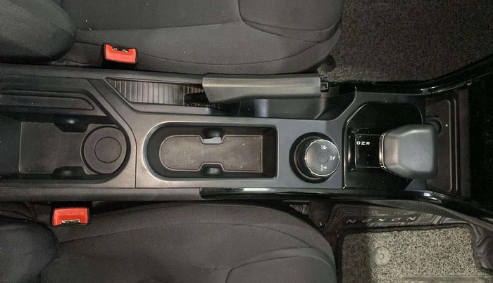 2024 Tata NEXON Pure S 1.2 Revotron 6AMT, Petrol, Automatic, 10,671 km, Gear Lever