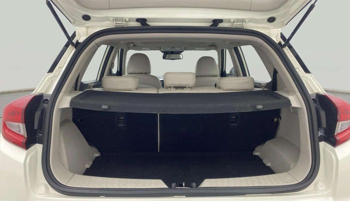 2023 Mahindra XUV300 W8 (O) 1.5 DIESEL AMT, Diesel, Automatic, 29,593 km, Boot Open Zoomed View