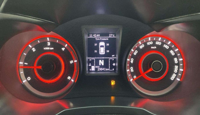 2023 Mahindra XUV300 W8 (O) 1.5 DIESEL AMT, Diesel, Automatic, 29,593 km, Odometer Image