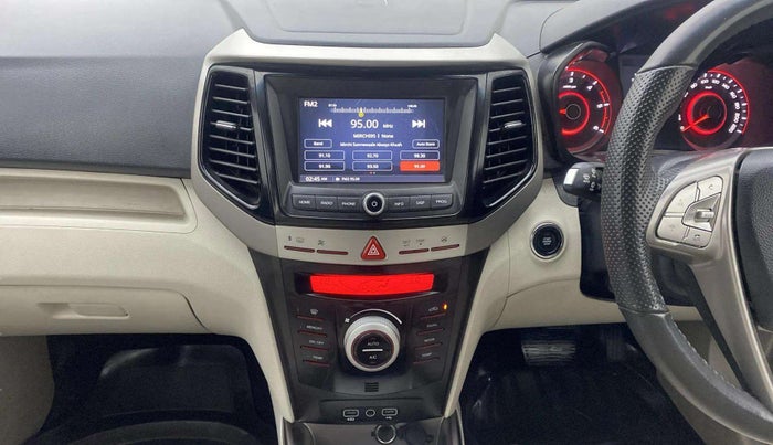 2023 Mahindra XUV300 W8 (O) 1.5 DIESEL AMT, Diesel, Automatic, 29,593 km, Air Conditioner