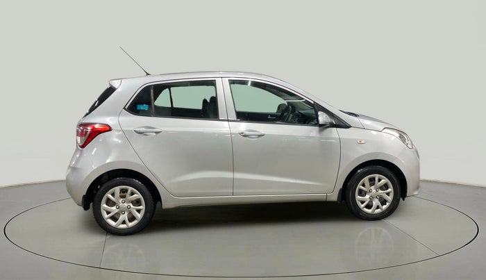 2017 Hyundai Grand i10 SPORTZ 1.2 KAPPA VTVT, Petrol, Manual, 19,958 km, Right Side View