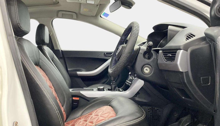 2020 Tata NEXON XM SUNROOF PETROL, Petrol, Manual, 48,700 km, Right Side Front Door Cabin