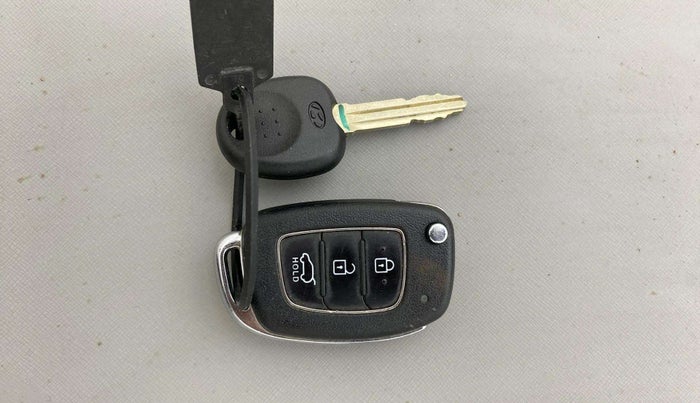 2019 Hyundai Elite i20 SPORTZ PLUS 1.2, Petrol, Manual, 62,519 km, Key Close Up