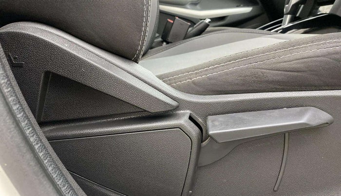 2017 Ford Ecosport TITANIUM 1.5L PETROL AT, Petrol, Automatic, 33,781 km, Driver Side Adjustment Panel